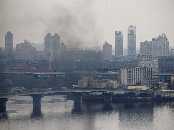 Ukraine: Explosions heard in central Kyiv