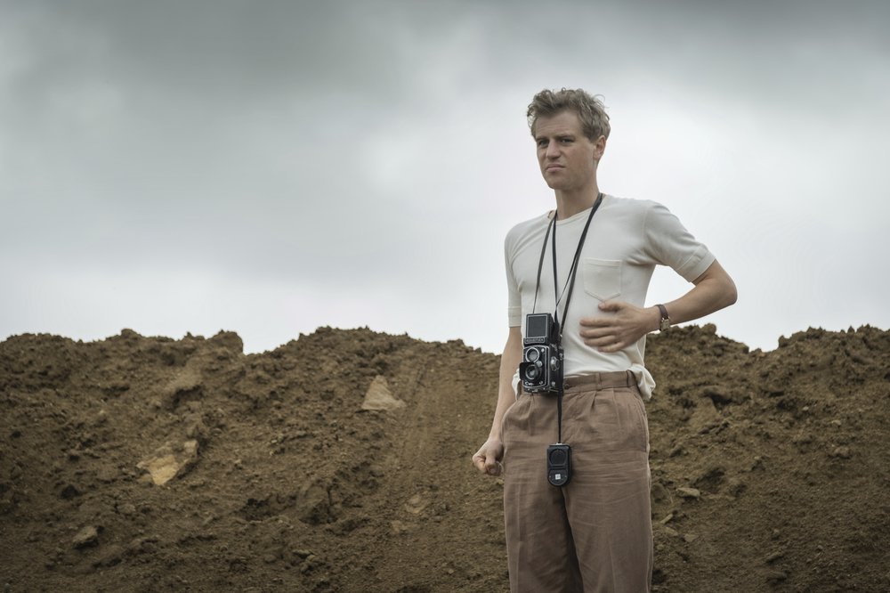 Review: Buried treasure, impending war and loss in ‘The Dig’