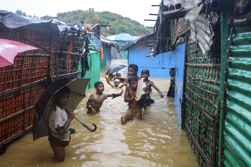 Thousands in Bangladesh Rohingya camps homeless after flood