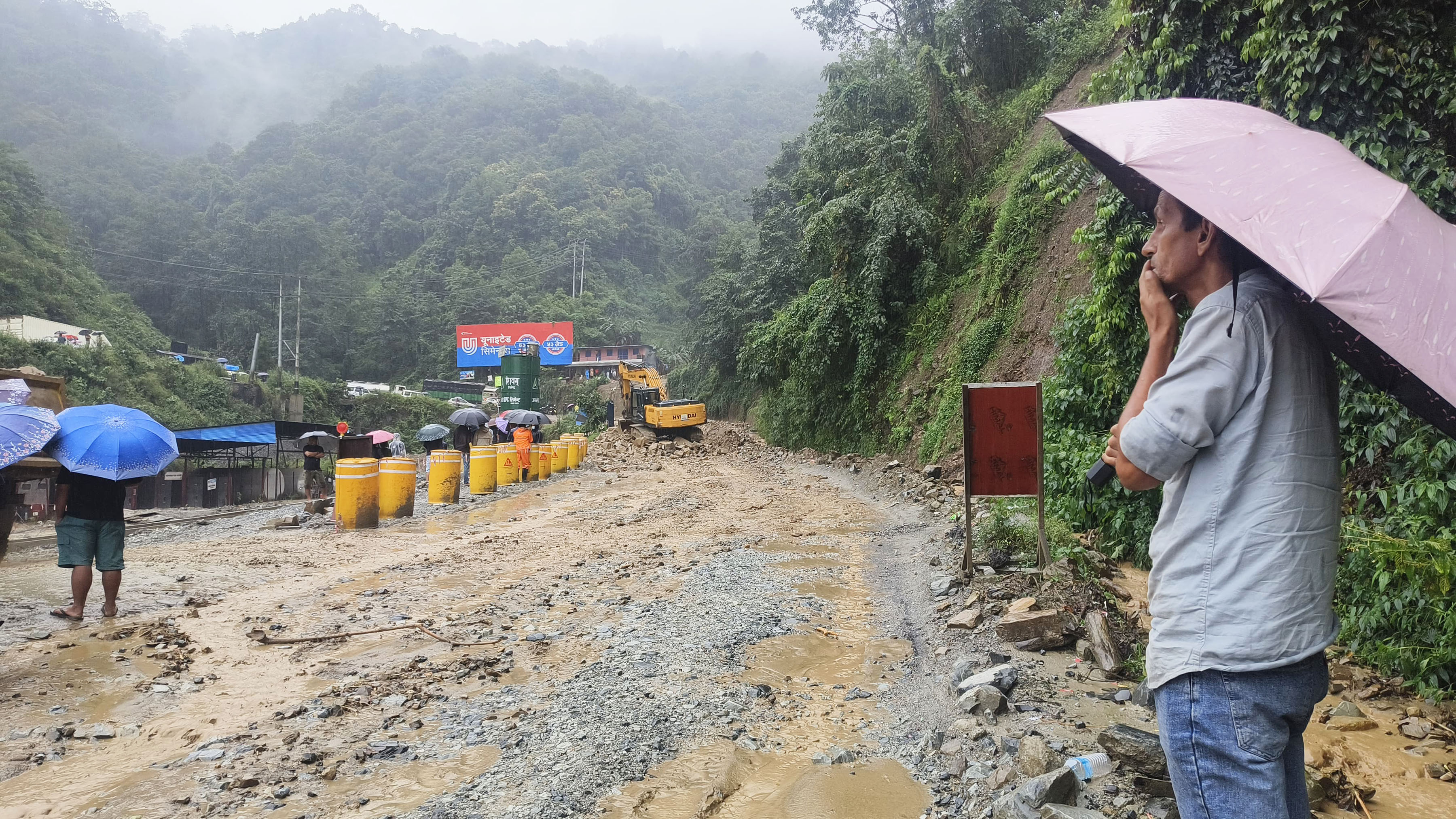 Naubise-Nagdhunga road disrupted