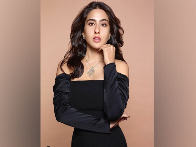 Sara Ali Khan shares her love for playing cards