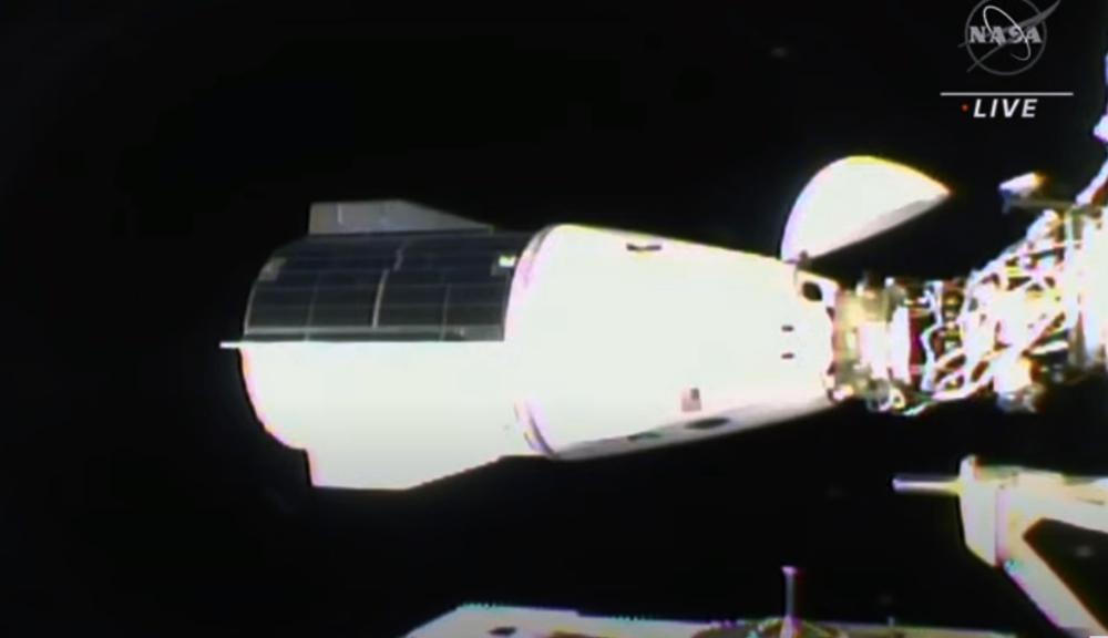 SpaceX delivers new crew of 4 to station, ‘glorious sight’