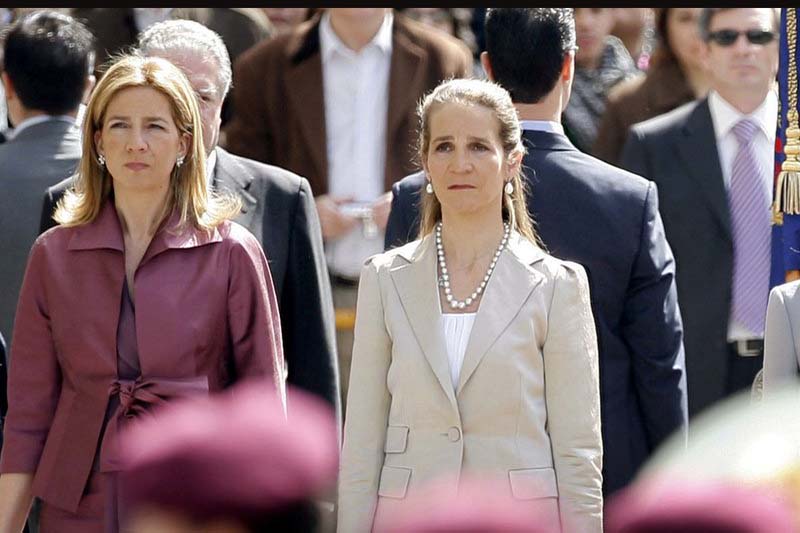 Spanish king’s sisters vaccinated on trip to see dad in UAE