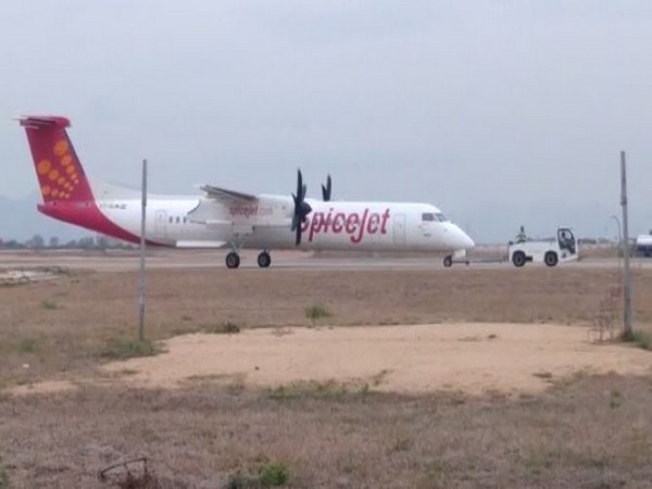 SC stays SpiceJet winding-up order for 3 weeks