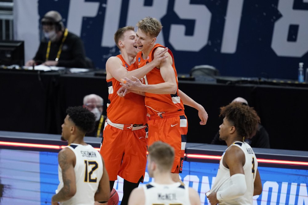 Buddy Boeheim gets dad back to Sweet 16 as Syracuse tops WVU