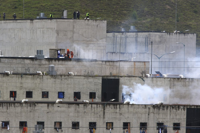 Authorities: Prison riots in Ecuador leave 62 dead