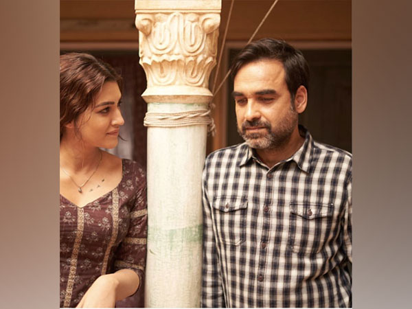 “You inspire me so much”: Kriti Sanon wishes Pankaj Tripathi on his birthday