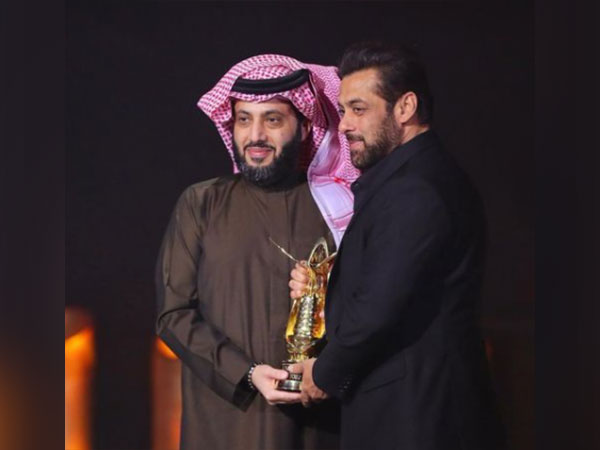 Salman Khan honoured at Joy Awards 2022 in Saudi Arabia