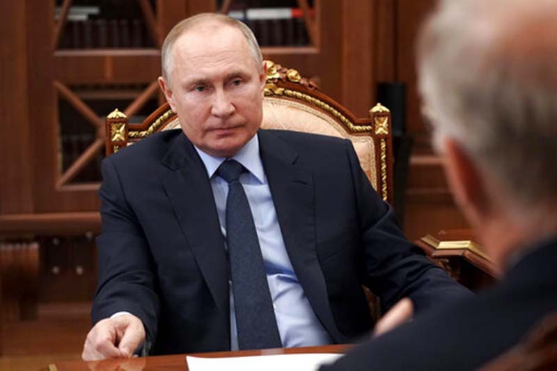 Putin signs law allowing him 2 more terms as Russia’s leader