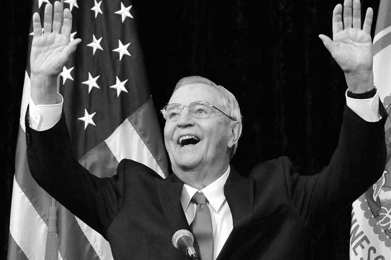 Walter Mondale, Carter’s vice president, dies at 93