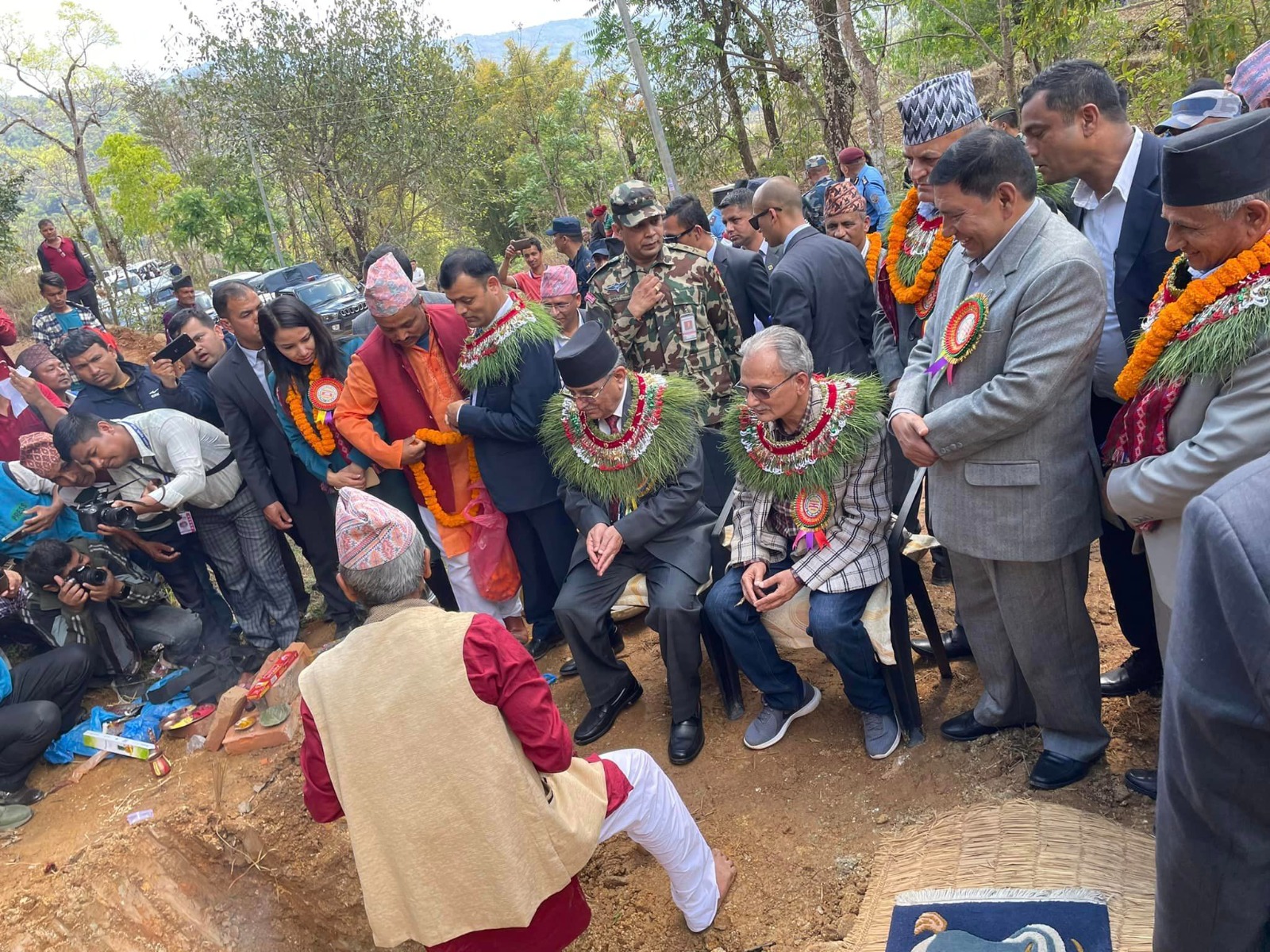 PM Dahal laid the foundation stone of the road