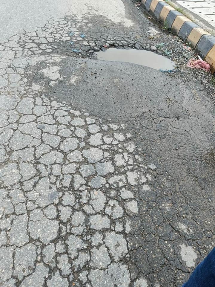 Why the service lane of Balkhu-Kalanki road demolished?