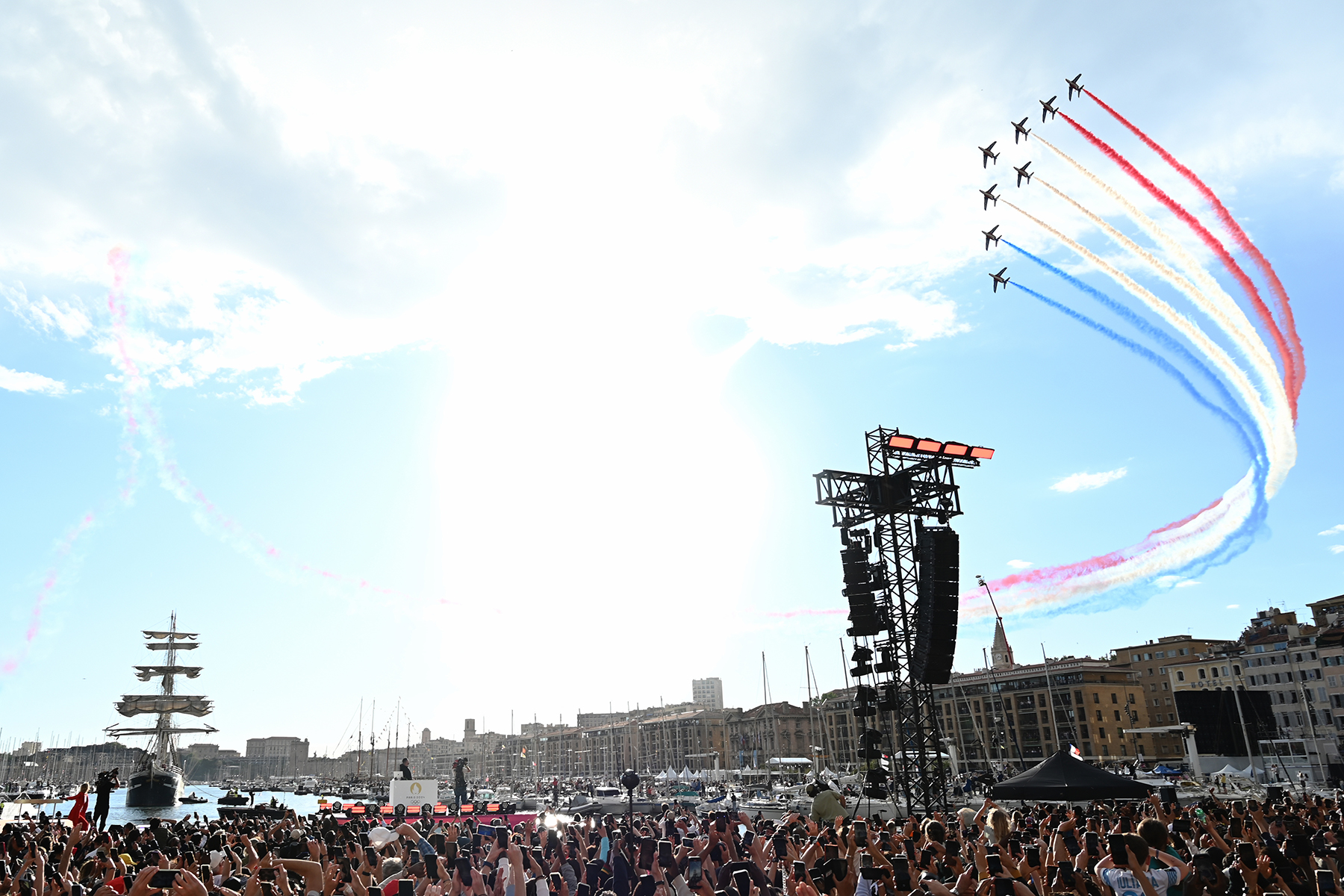 PARIS OLYMPIC FLAME LANDING