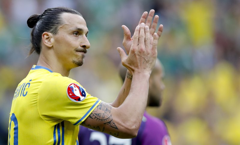 Ibrahimovic back in Sweden squad