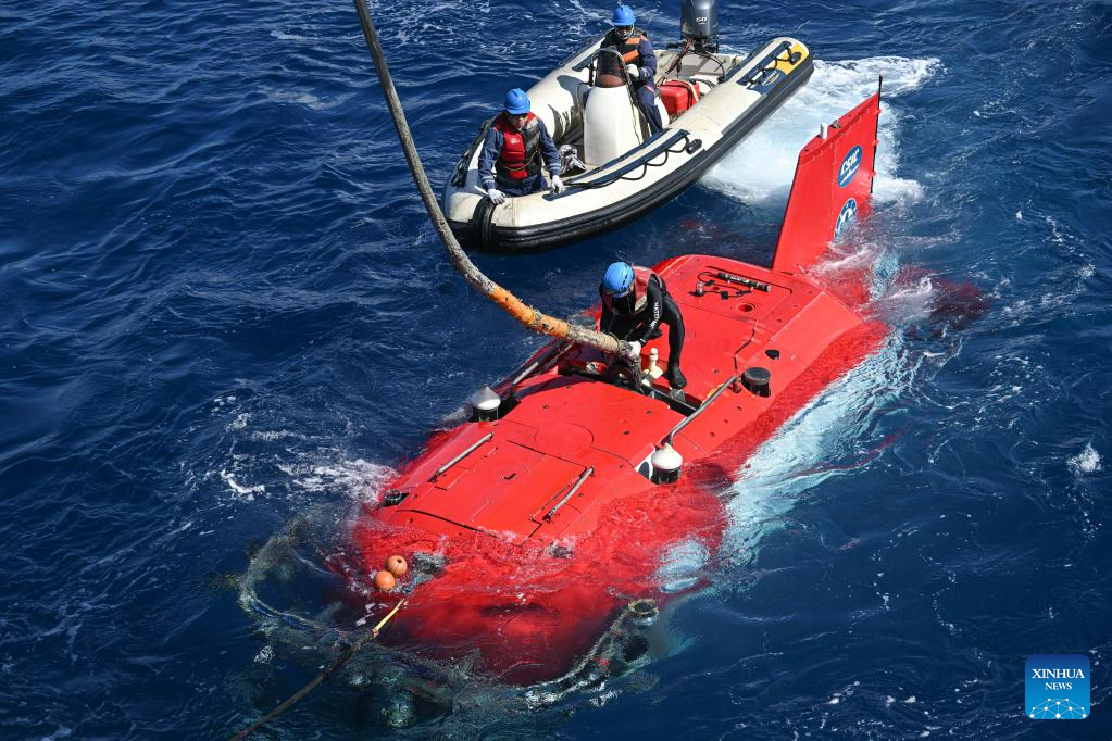 Iron anchor box discovered near S China