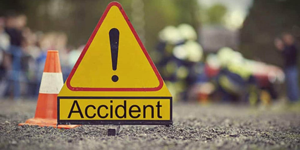 3 dead, 12 injured in jeep accident