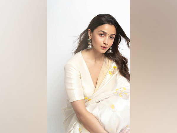 Alia Bhatt drops pics that never made it to gram