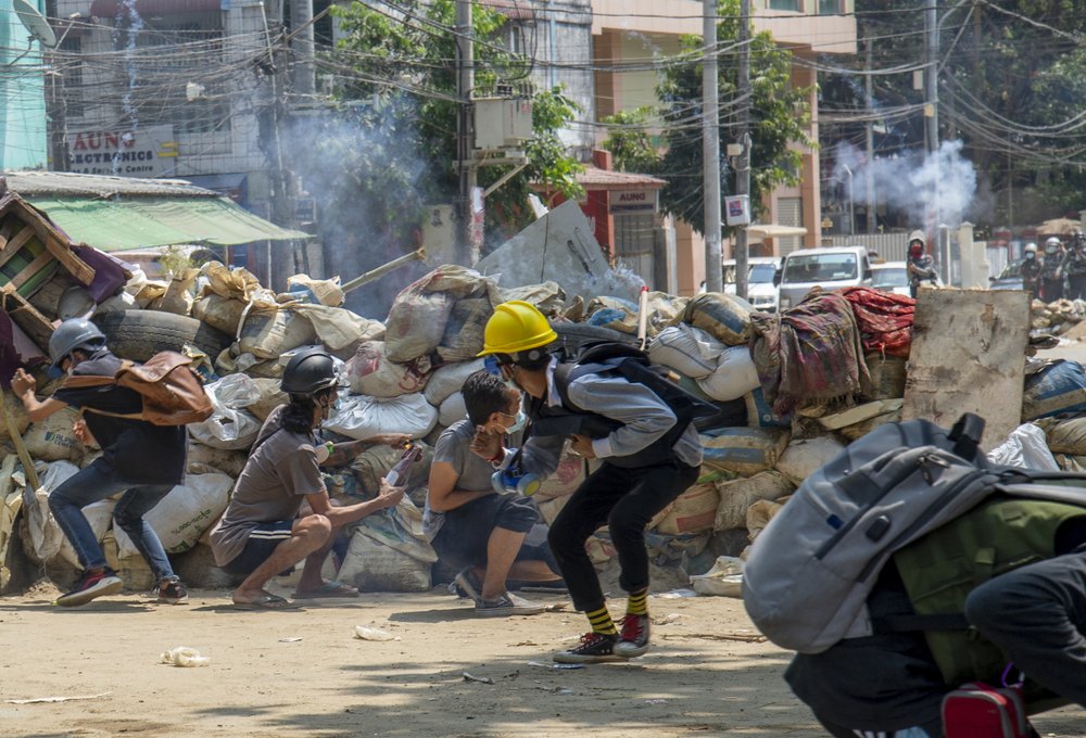 Deadly violence resumes in Myanmar