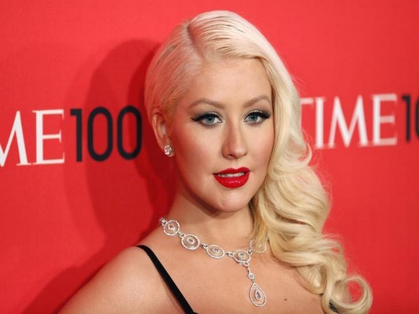 Christina Aguilera extends support to Britney Spears