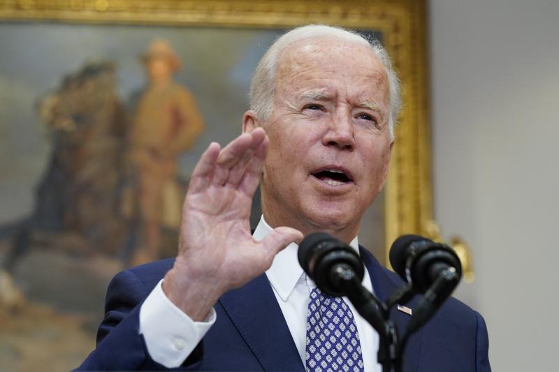 Biden holds to Kabul Aug 31 deadline despite criticism