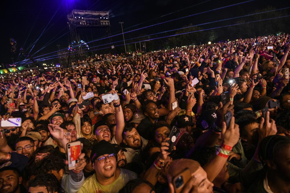 Crowd surge kills at least 8 at Houston music festival