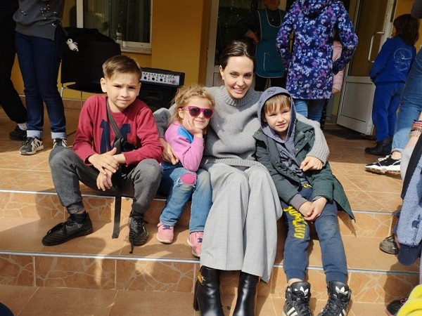 Angelina Jolie meets children in Ukraine