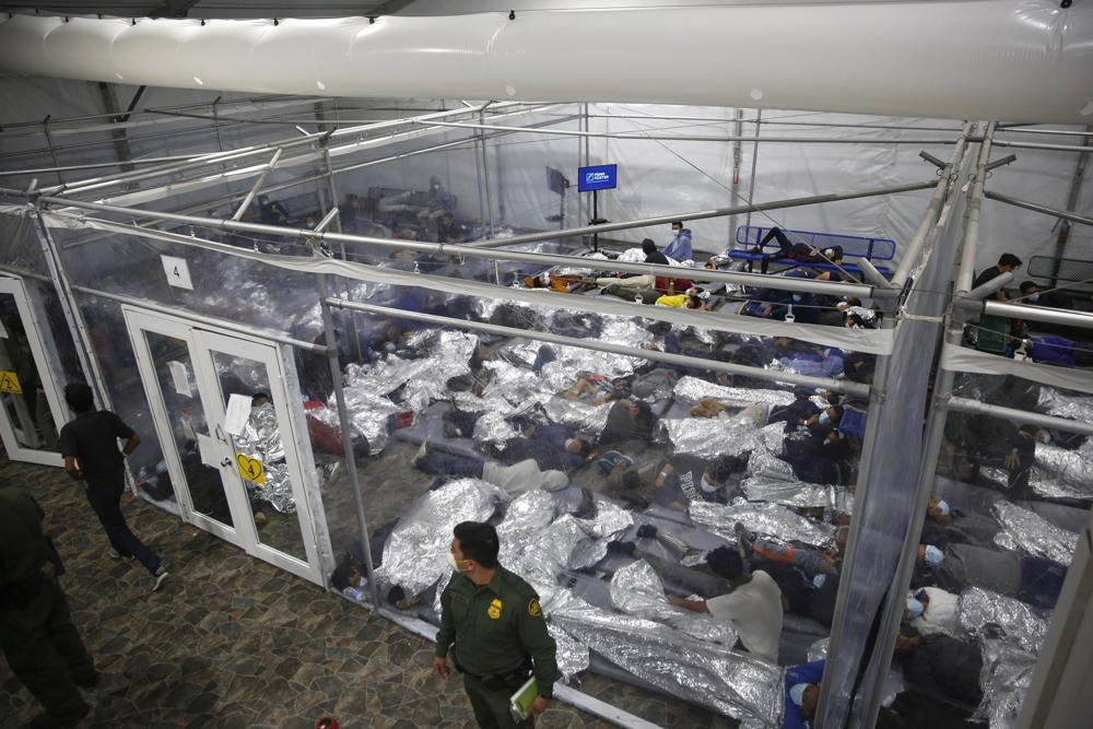 Panic attacks highlight stress at shelters for migrant kids in US