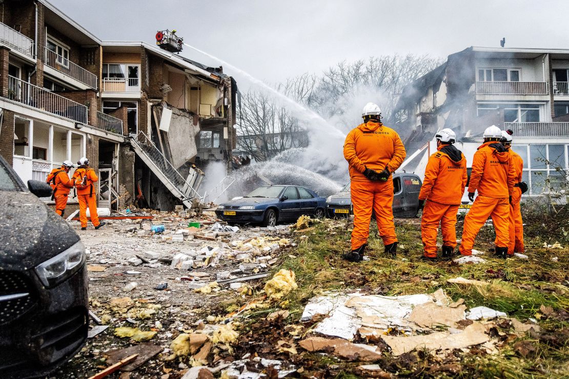 Death toll rises to 5 as search continues after explosion in The Hague