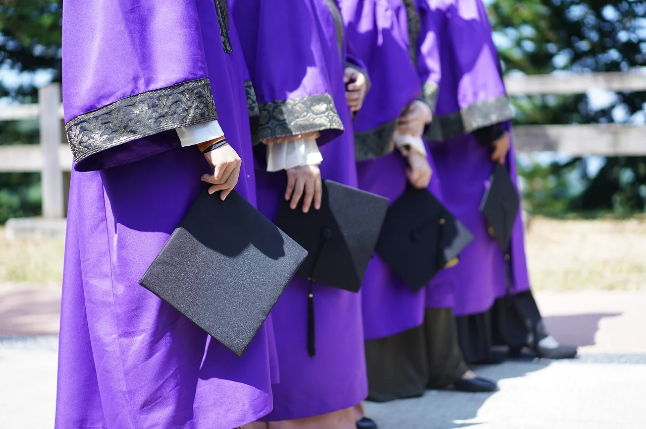 Midwestern University students being inducted