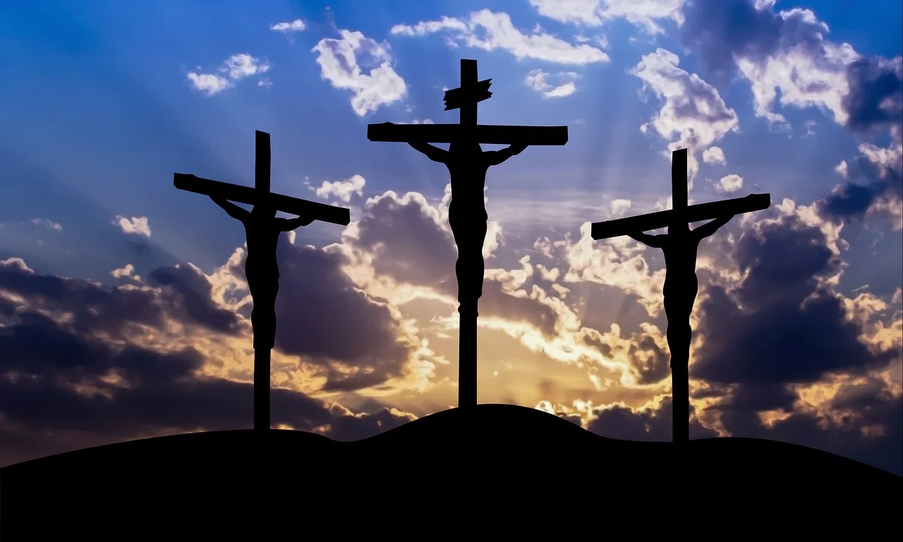 Crowds return to Mexico City re-enactment of crucifixion