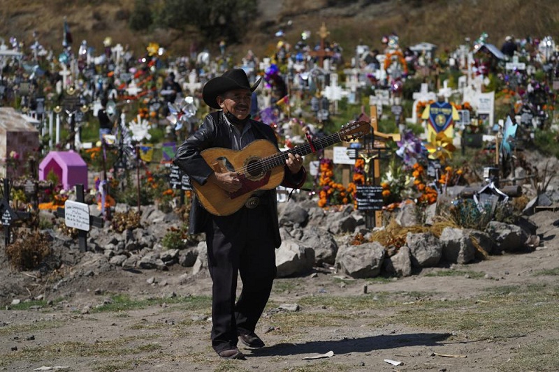 Mexico celebrates Day of the Dead