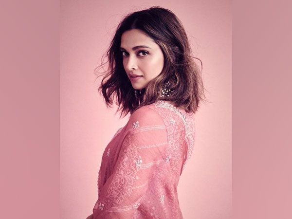 Deepika Padukone shares Diwali wishes