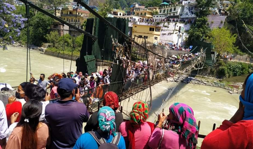 Human mobility affected as suspension bridge rope snaps along Nepal-India border