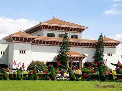 Newly elected HoR members taking oath