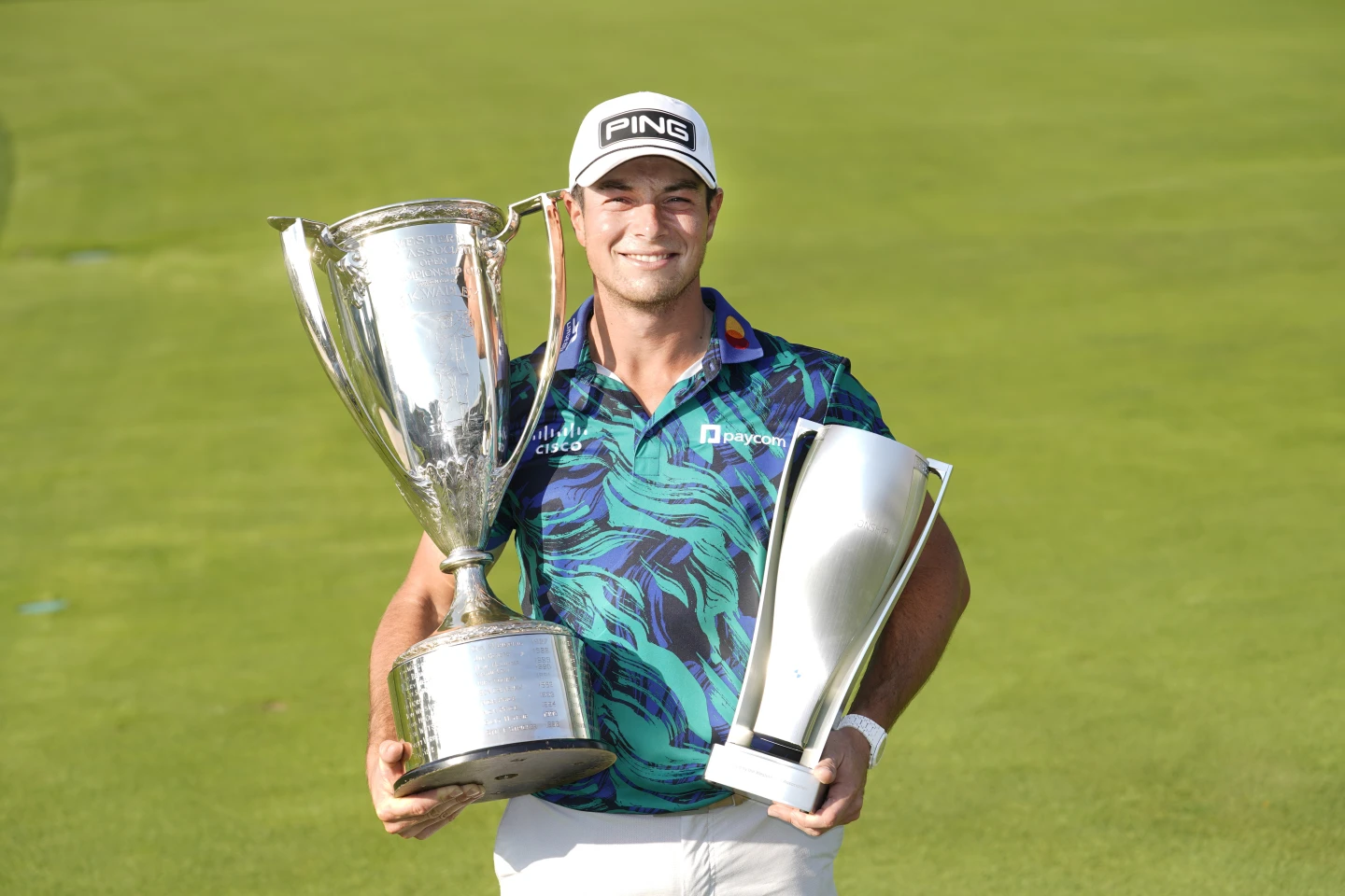 Hovland sets record with 61 to win BMW Championship