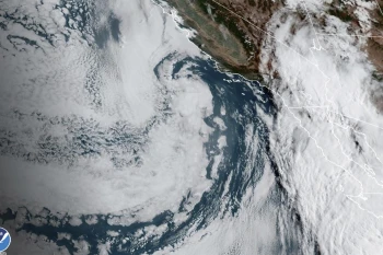 Storm moves within striking distance of Mexican peninsula