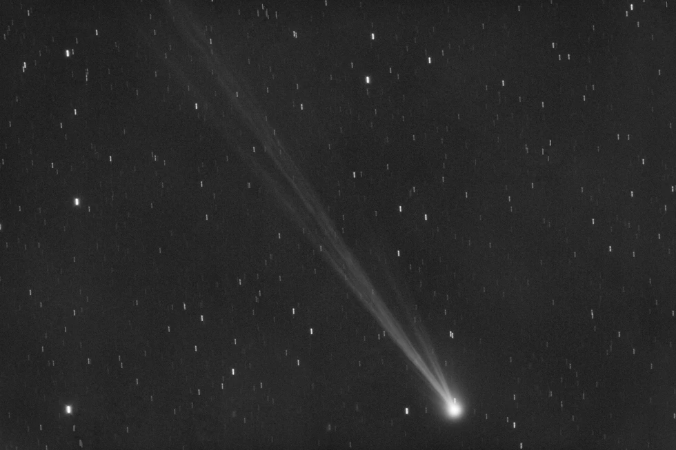 Northern Hemisphere catch new comet before it vanishes for 400 year