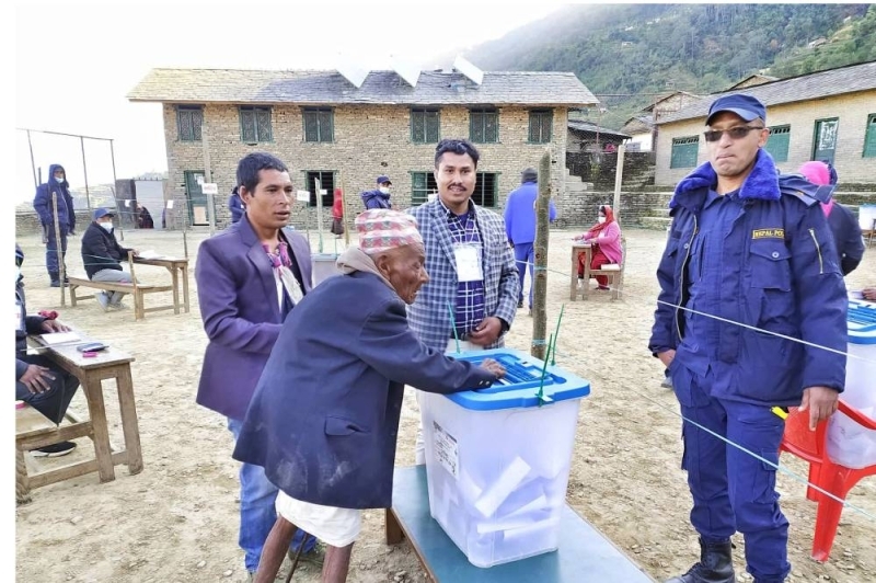 32 percent voting across the country until 12.45pm