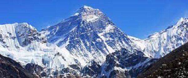 Climbers trickle in Mt Dhaulagiri base camp for autumn expedition