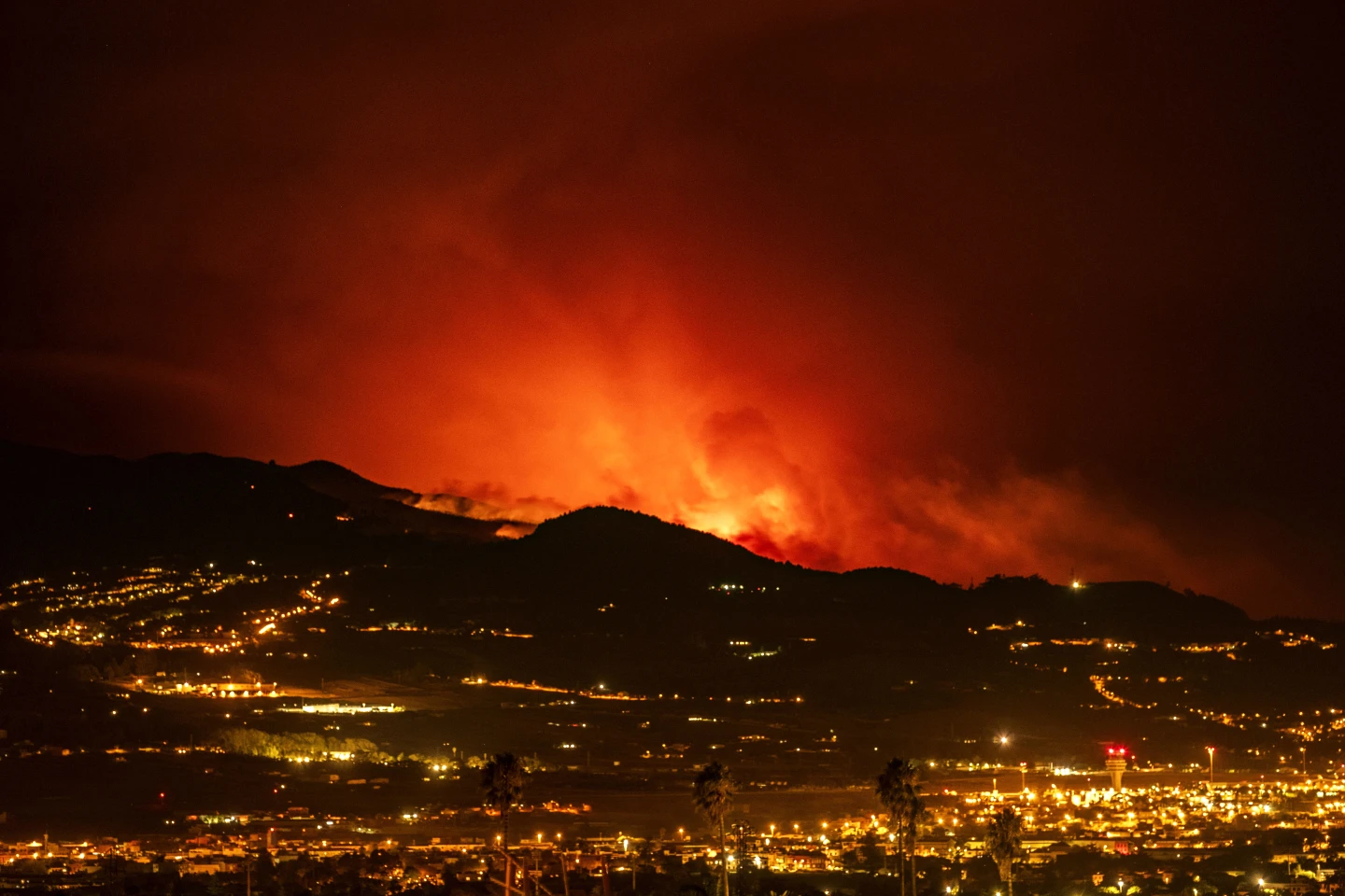 Wildfire on Tenerife was started deliberately