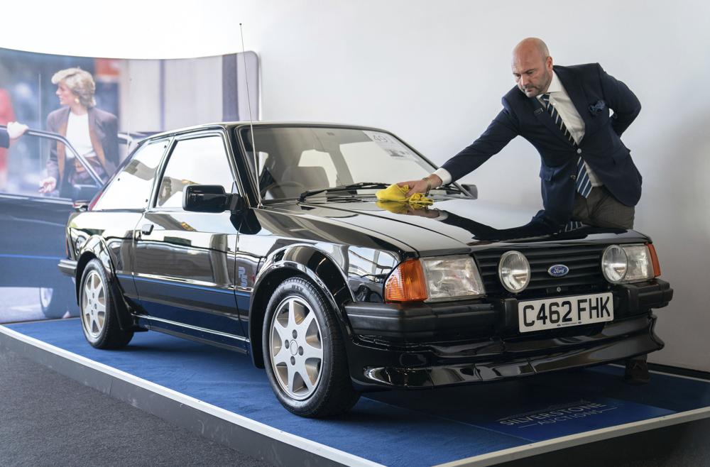 Princess Diana’s car auctioned