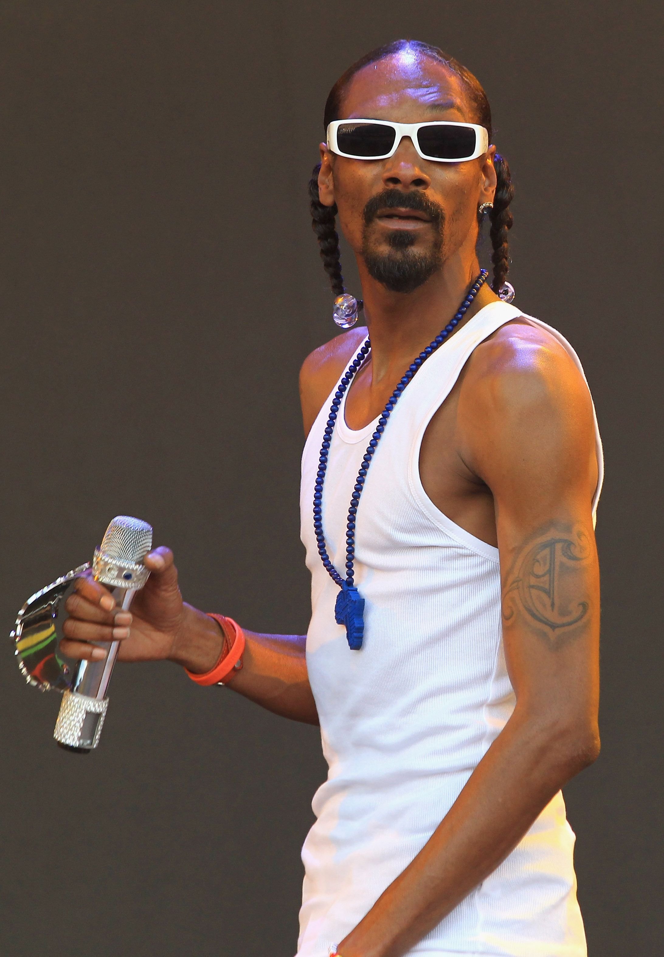 American rapper Snoop Dogg to Perform at Salma Hayek Pinault Gala