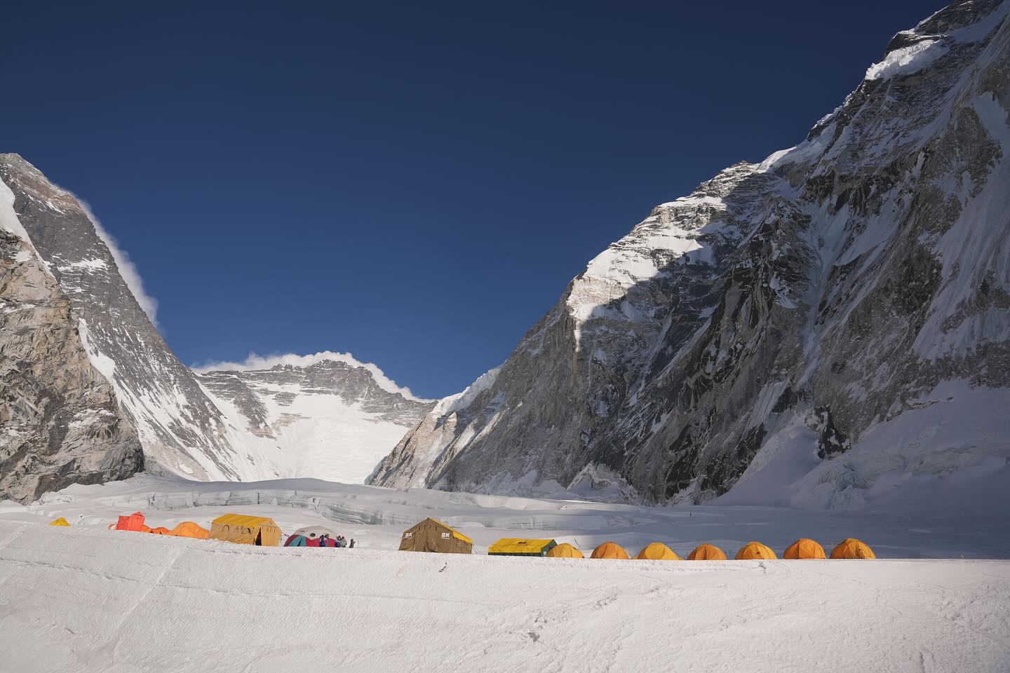 Two climbers from Mongolia go missing during Everest expedition