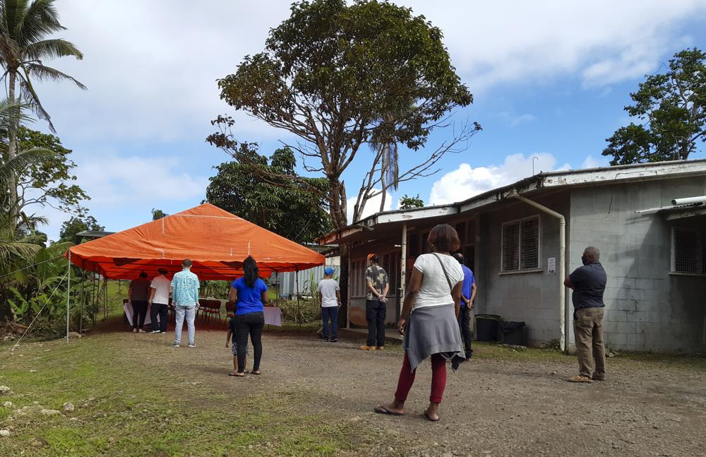 Virus outbreak in Fiji batters economy