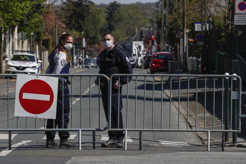 France lifts restrictions for fully vaccinated travellers