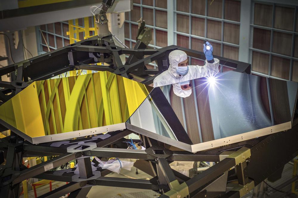 JWST: Hubble telescope’s bigger, more powerful successor to soar