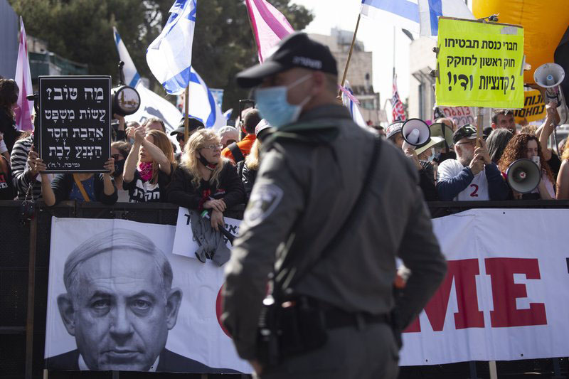 In Israel, twin dramas point to difficult path for Netanyahu