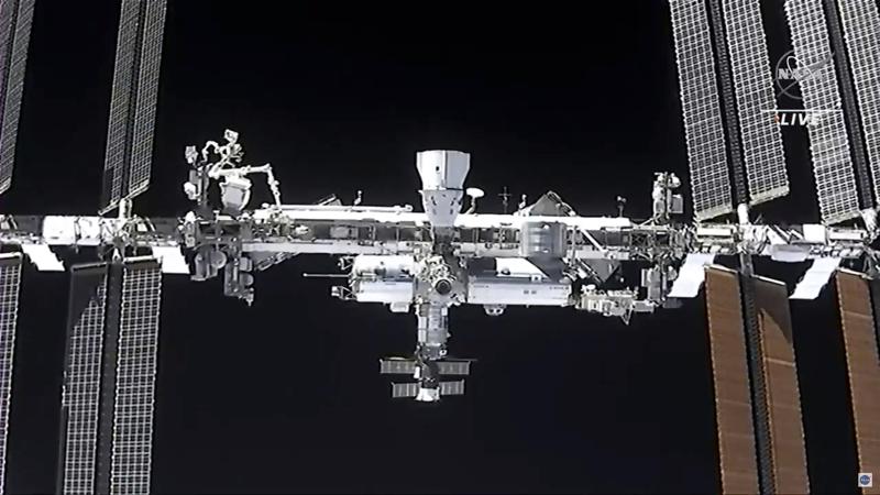 Space junk forces spacewalk delay, too risky for astronauts