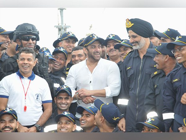 Salman Khan spends the day with the Indian Navy