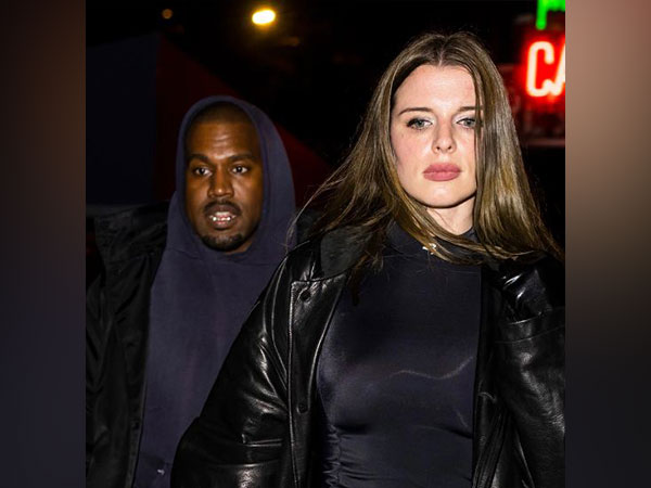 Julia Fox clarifies she’s not dating Kanye West for fame, money